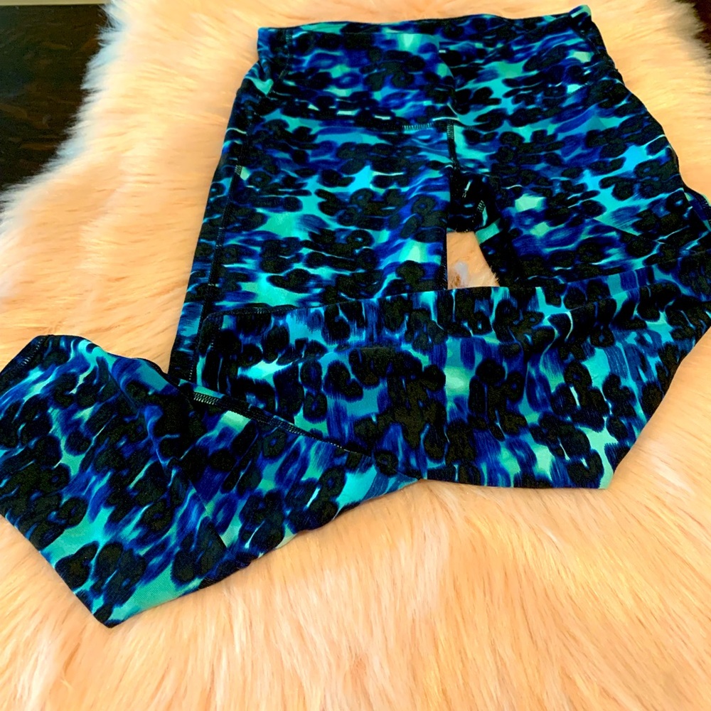 Athleta in cute multi blue color, yoga/gym pants